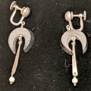 Vintage Mid-Century Modernist Screw Back Earrings | Silver Tone Crescent Pearl